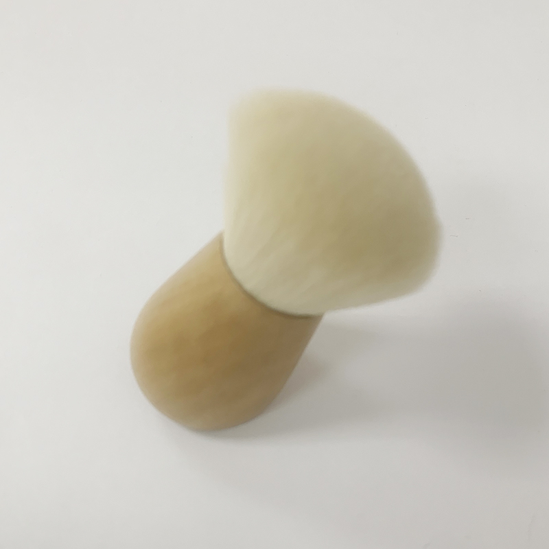 Wooden Kabuki brush - Image 2